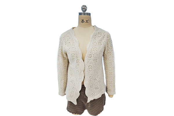 What kind of beauty does computer embroidery technology add to the women's Hollow Cardigan Spring And Autumn Style?